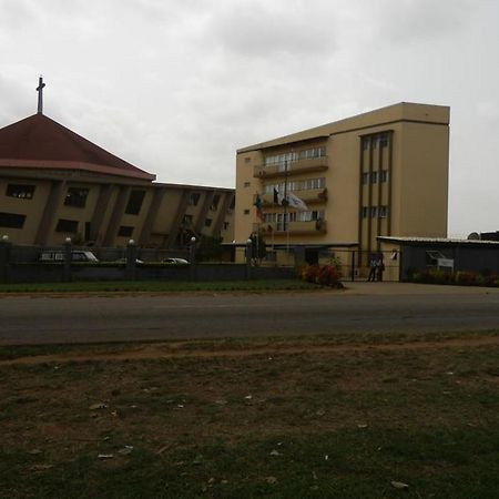 Blue Lodge Hotel Lagos Extérieur photo