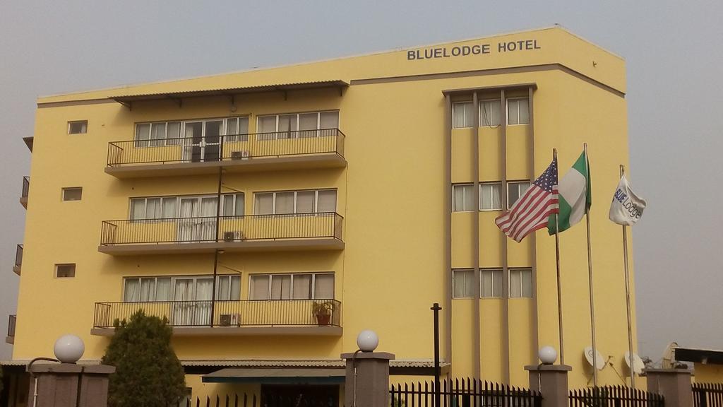 Blue Lodge Hotel Lagos Extérieur photo