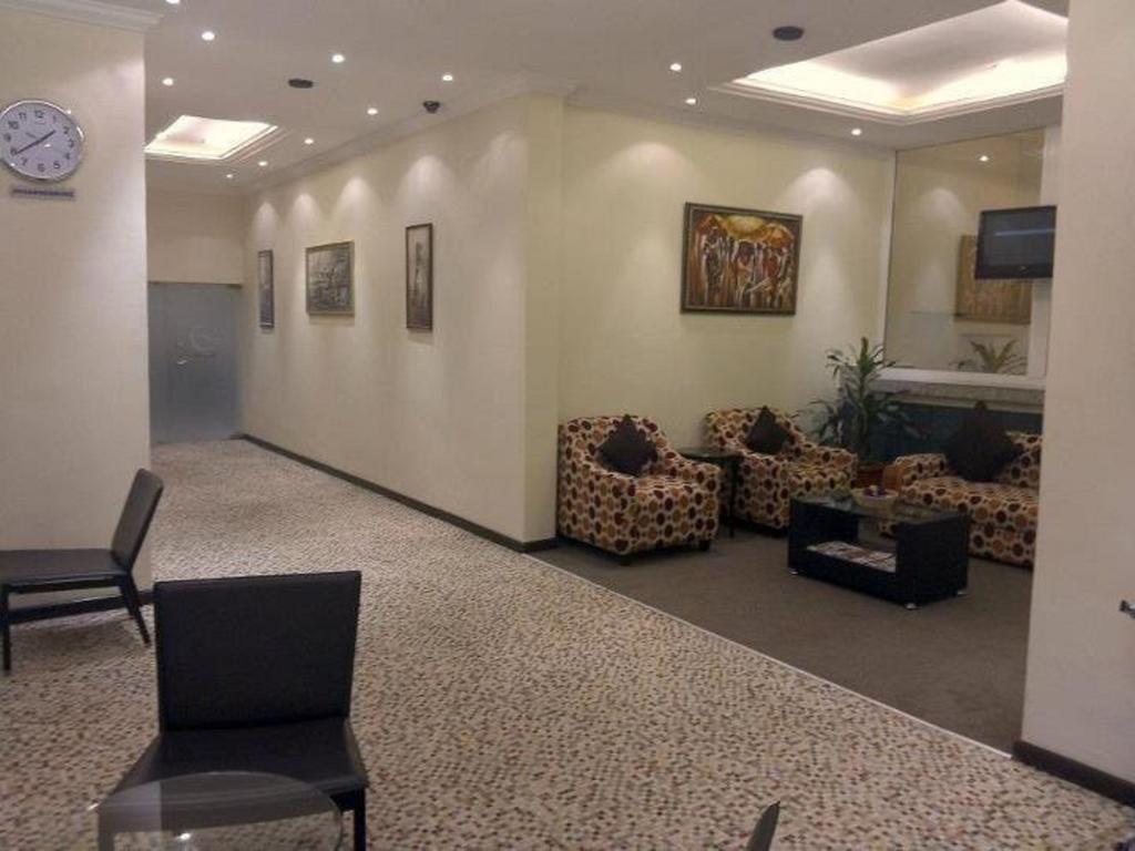 Blue Lodge Hotel Lagos Extérieur photo