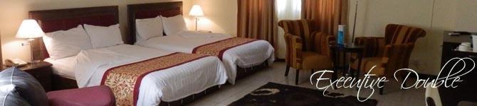 Blue Lodge Hotel Lagos Extérieur photo